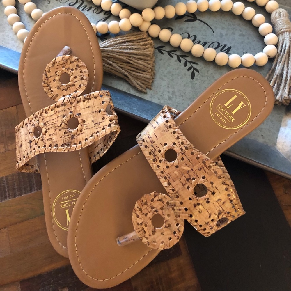 NWOT Lexi York Sandals